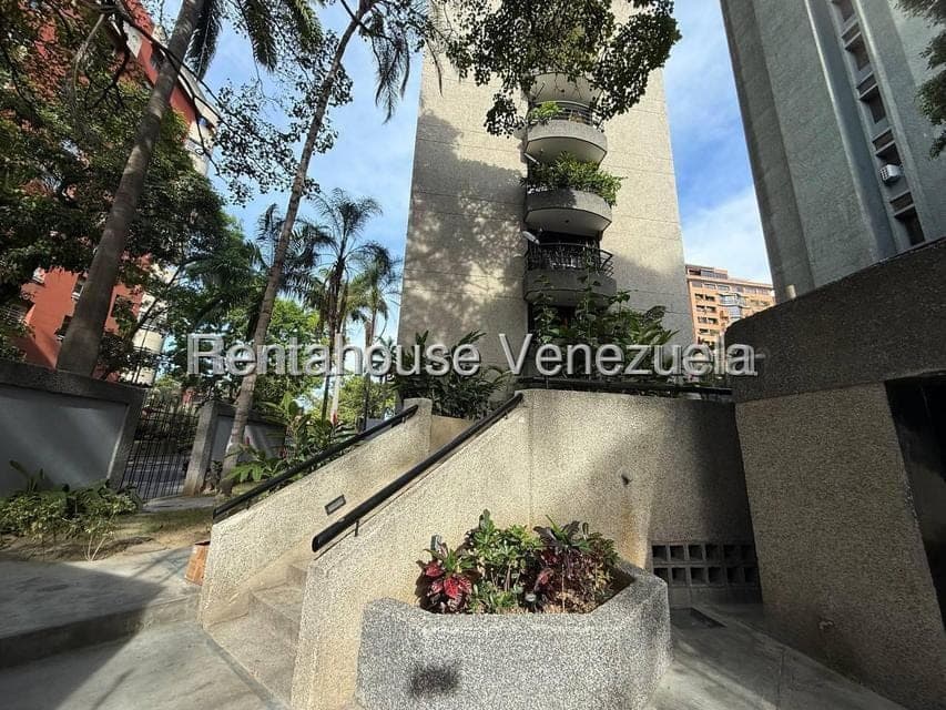 Foto 2 de Apartamento en El Rosal, Caracas