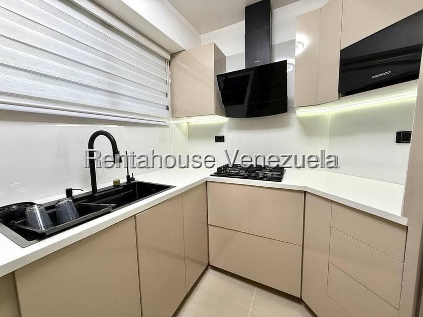 Foto 3 de Apartamento en El Rosal, Caracas