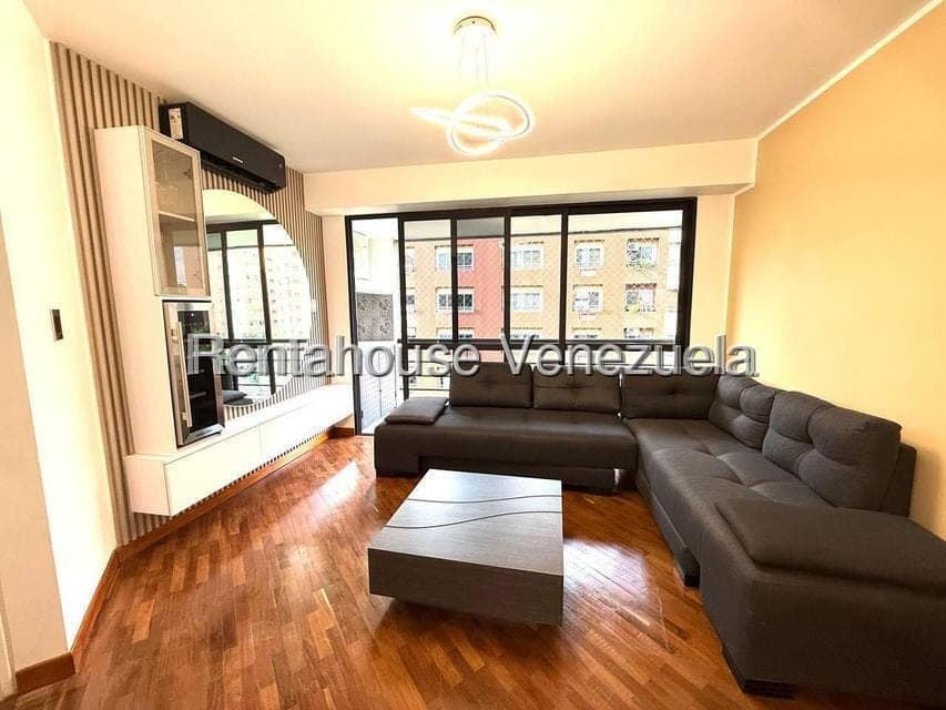 Foto 8 de Apartamento en El Rosal, Caracas