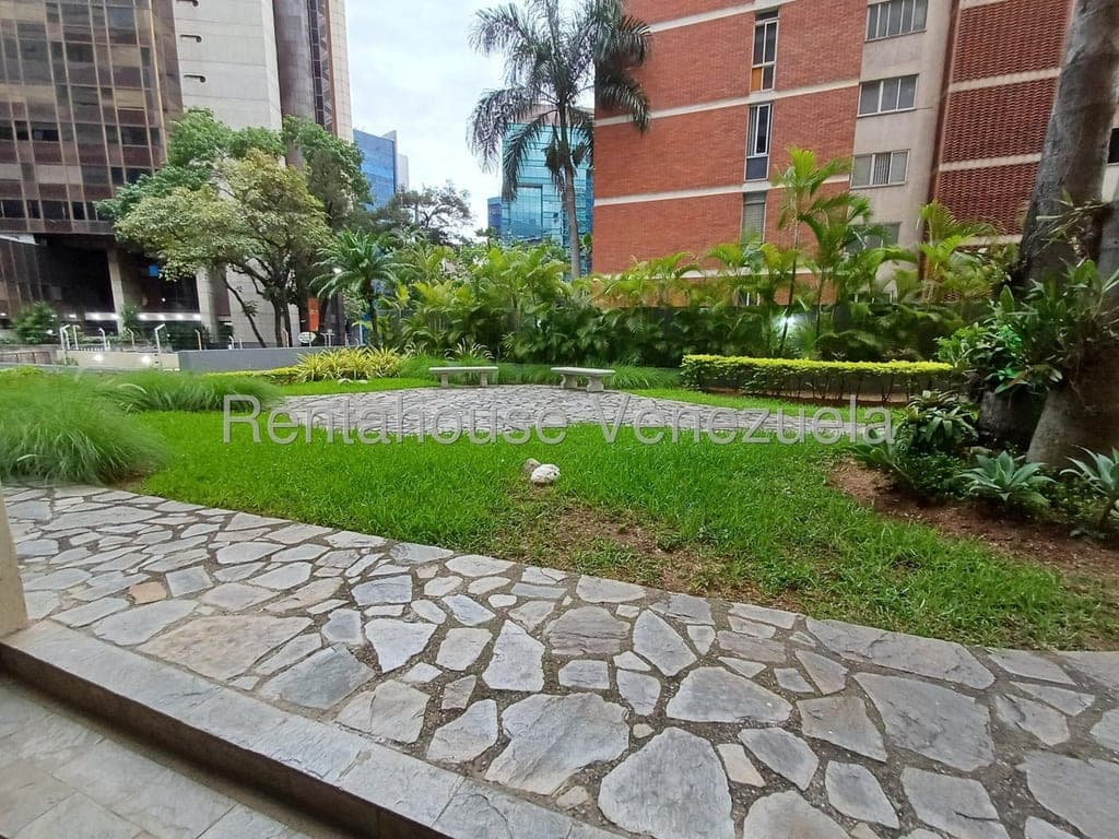 Foto 4 de Apartamento en Campo Alegre, Caracas