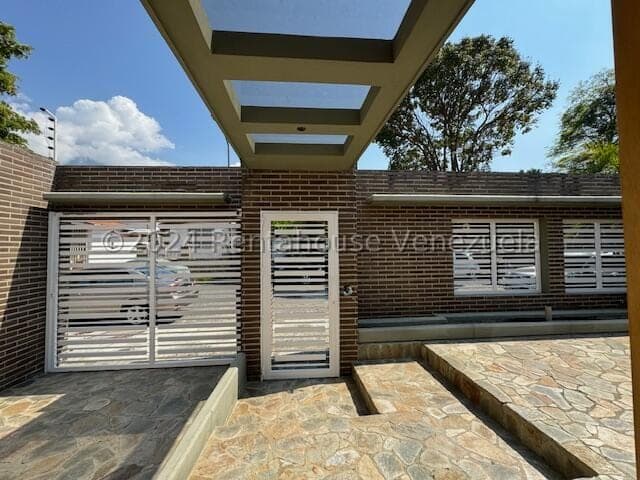 Foto 2 de Casa en Santa Cecilia, Caracas