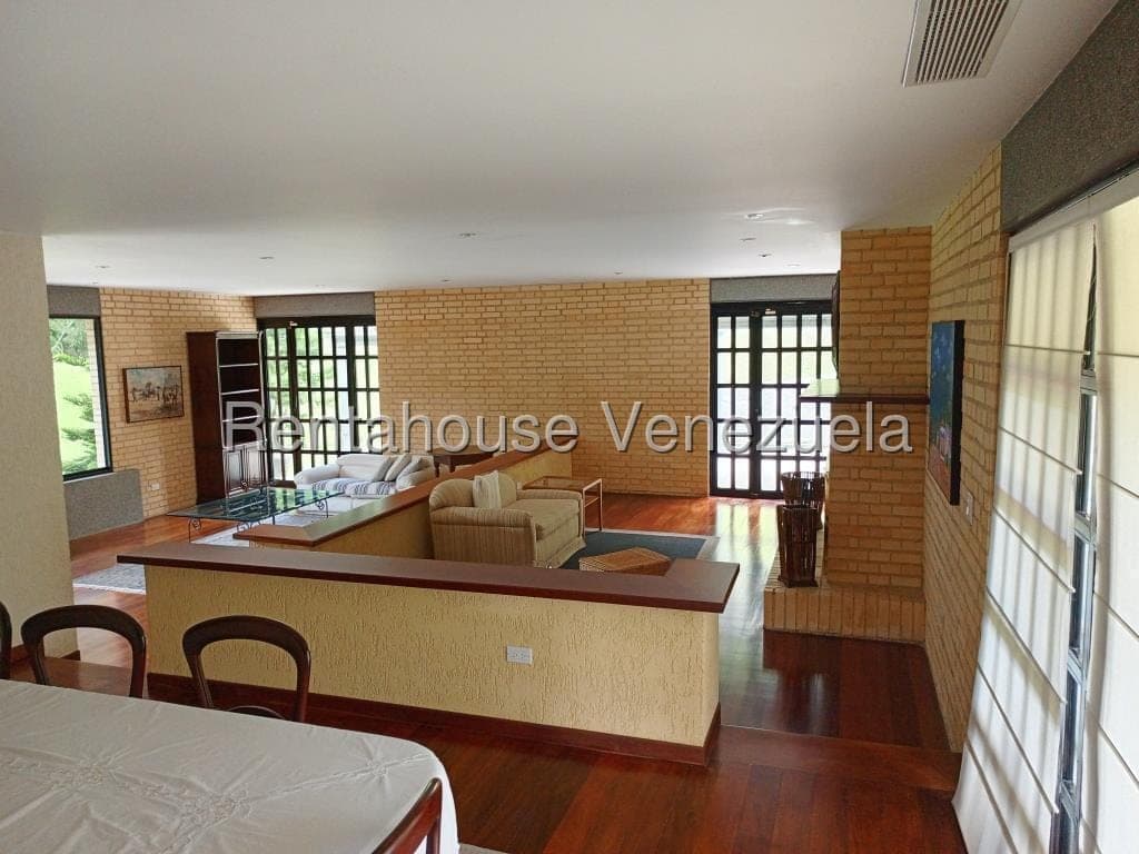 Foto 11 de Casa en Oripoto, Caracas