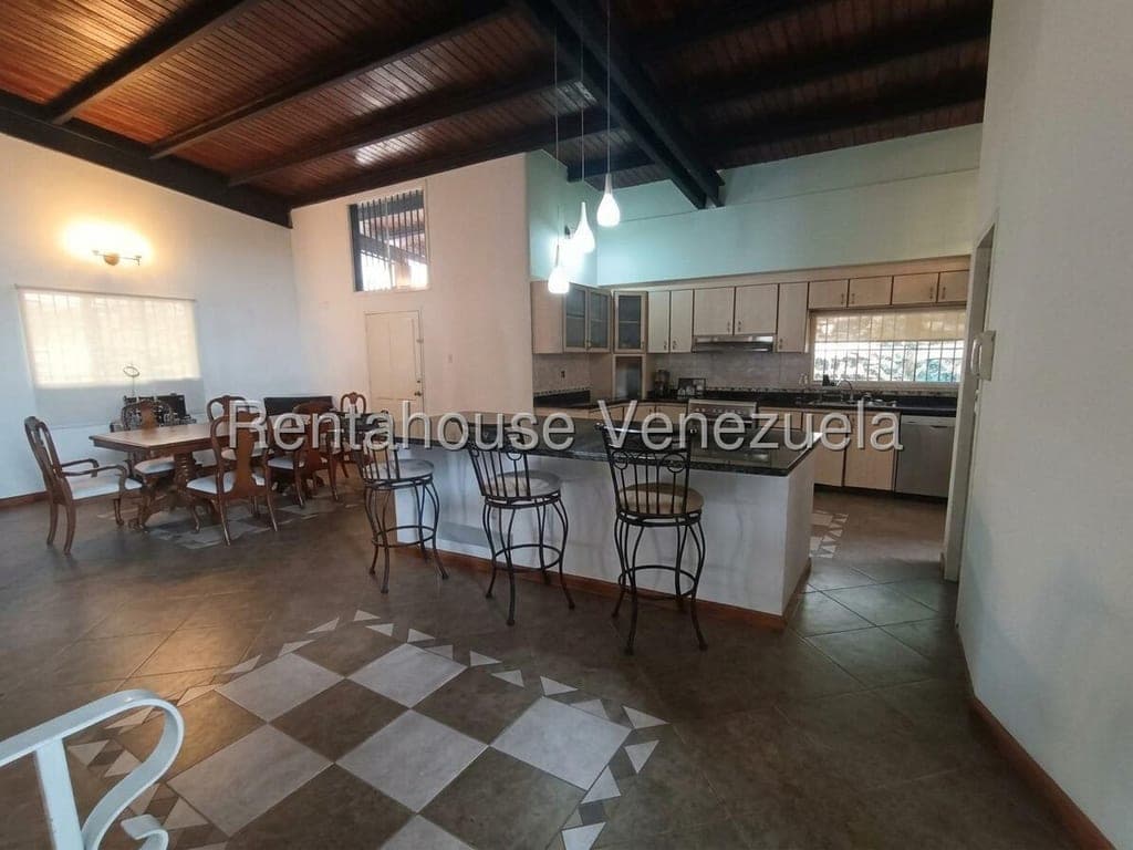 Foto 11 de Casa en Cumbres de Curumo, Caracas